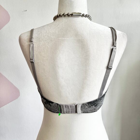 Wacoal Gray Lace Bra 34D, Classic Minimalist Luxury Intimates‎ - Picture 3 of 4